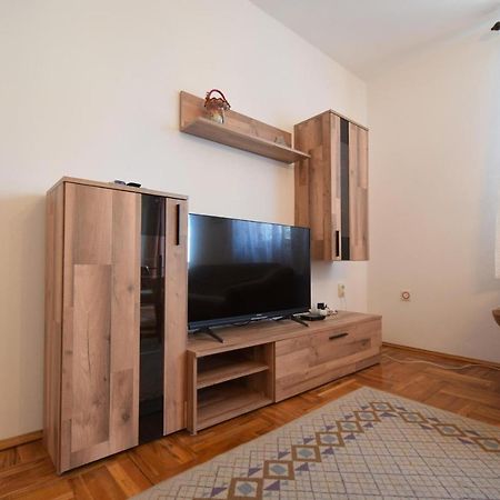Apartments Petrovic มาลินสกา ภายนอก รูปภาพ
