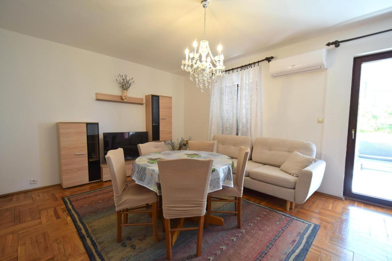 Apartments Petrovic มาลินสกา ภายนอก รูปภาพ